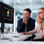 Cyber attaque en entreprise. Ordinateur bloqué.