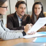 Vérification/otpimisation des contrats d'assurance par un courtier